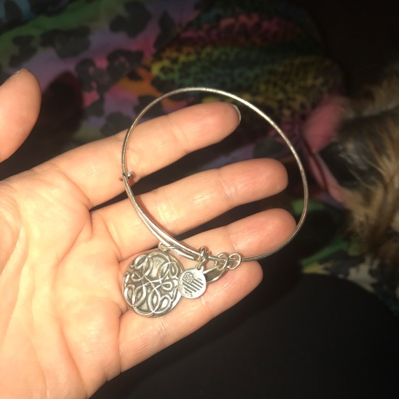 Alex and Anis - Picture 6 of 8